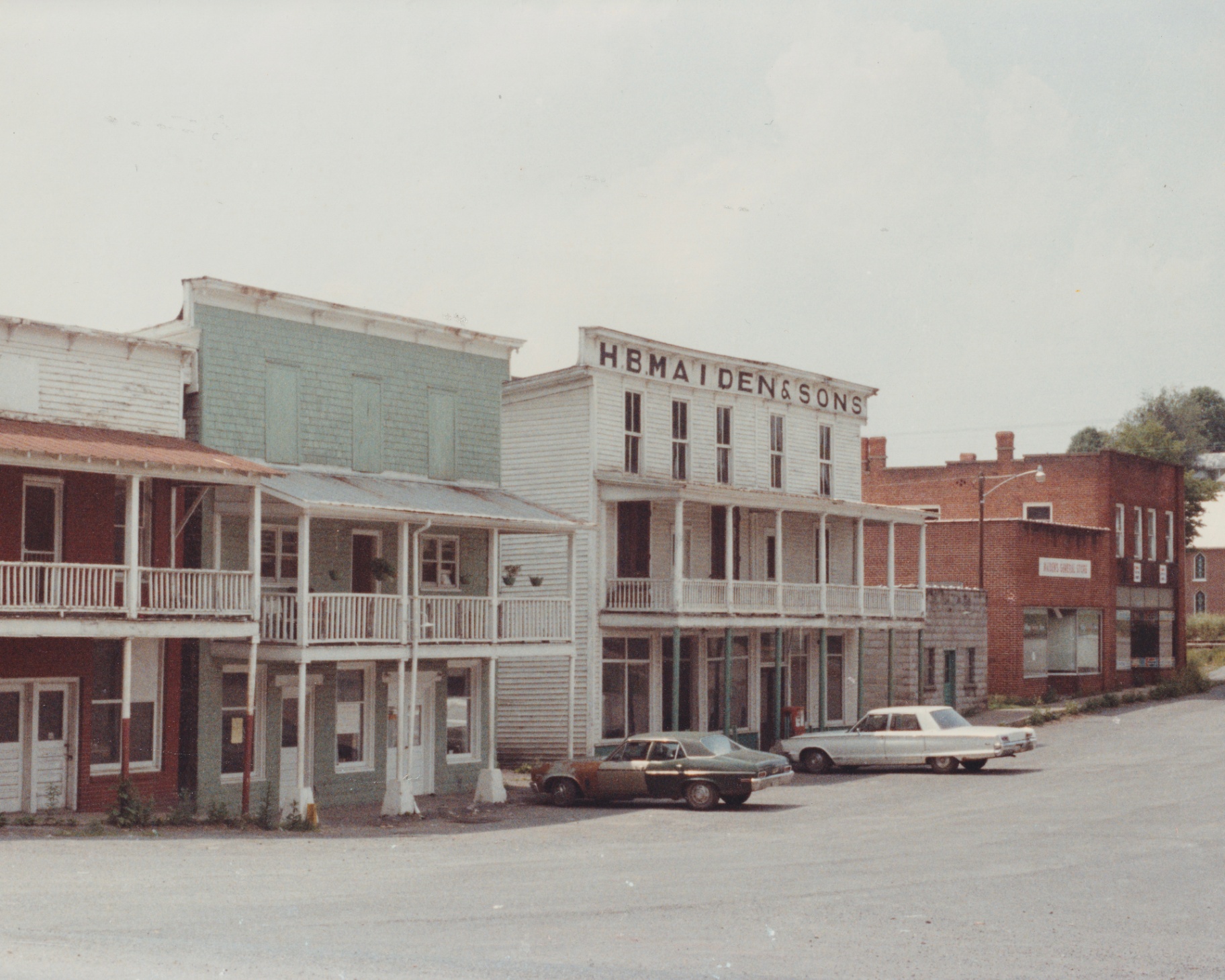 Streetscape of Meadowview, Virginia in 1995, showing H.B. Maiden & Sons and neighboring storefronts